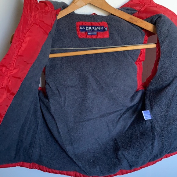 U.S. Polo Red Puffer Vest Boys size S/8 - Picture 6 of 7